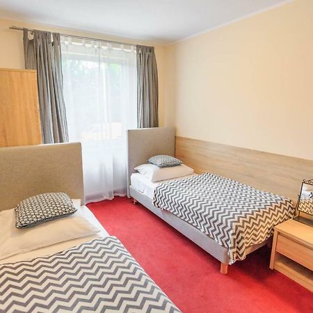 Botanik Hostel Poznań Buitenkant foto